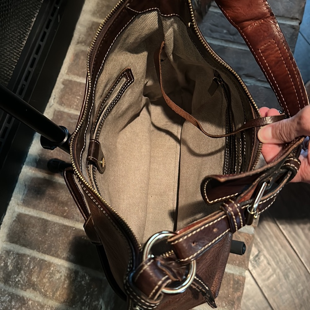 Dooney & Bourke 1975 - Picture 7 of 9